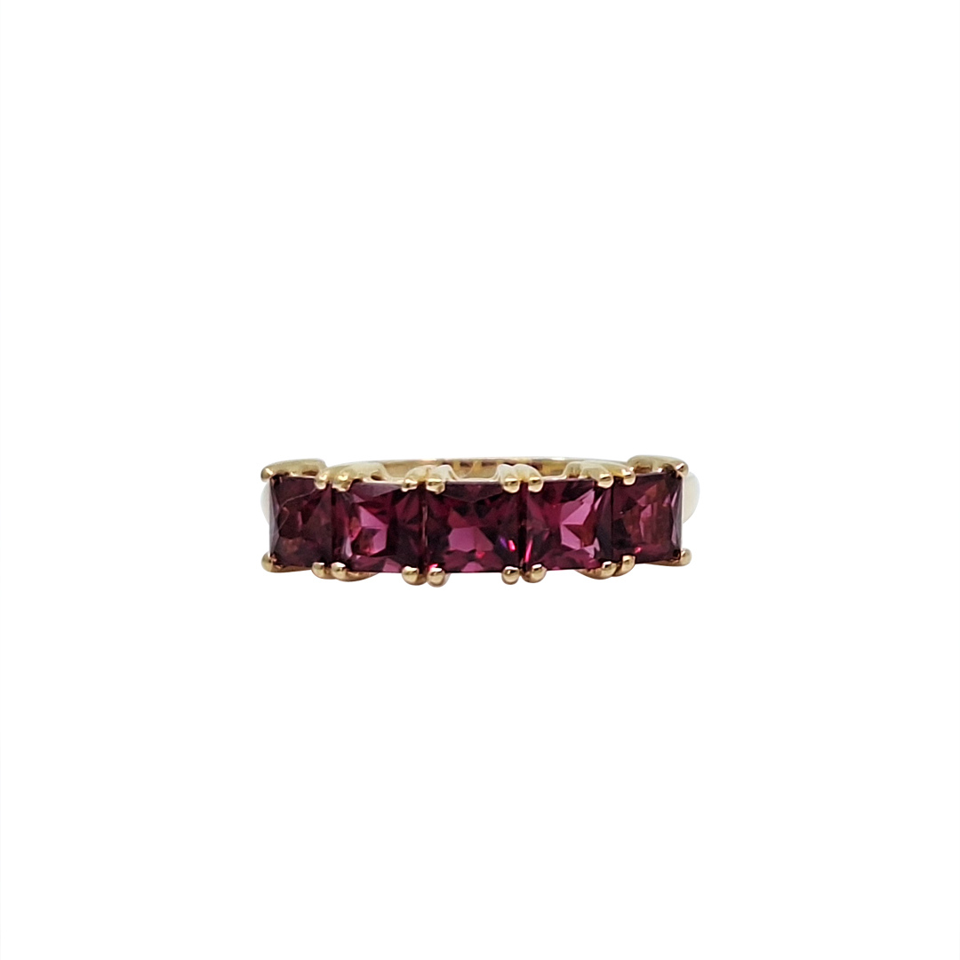 18ct Yellow Gold Red Gemstone Ring