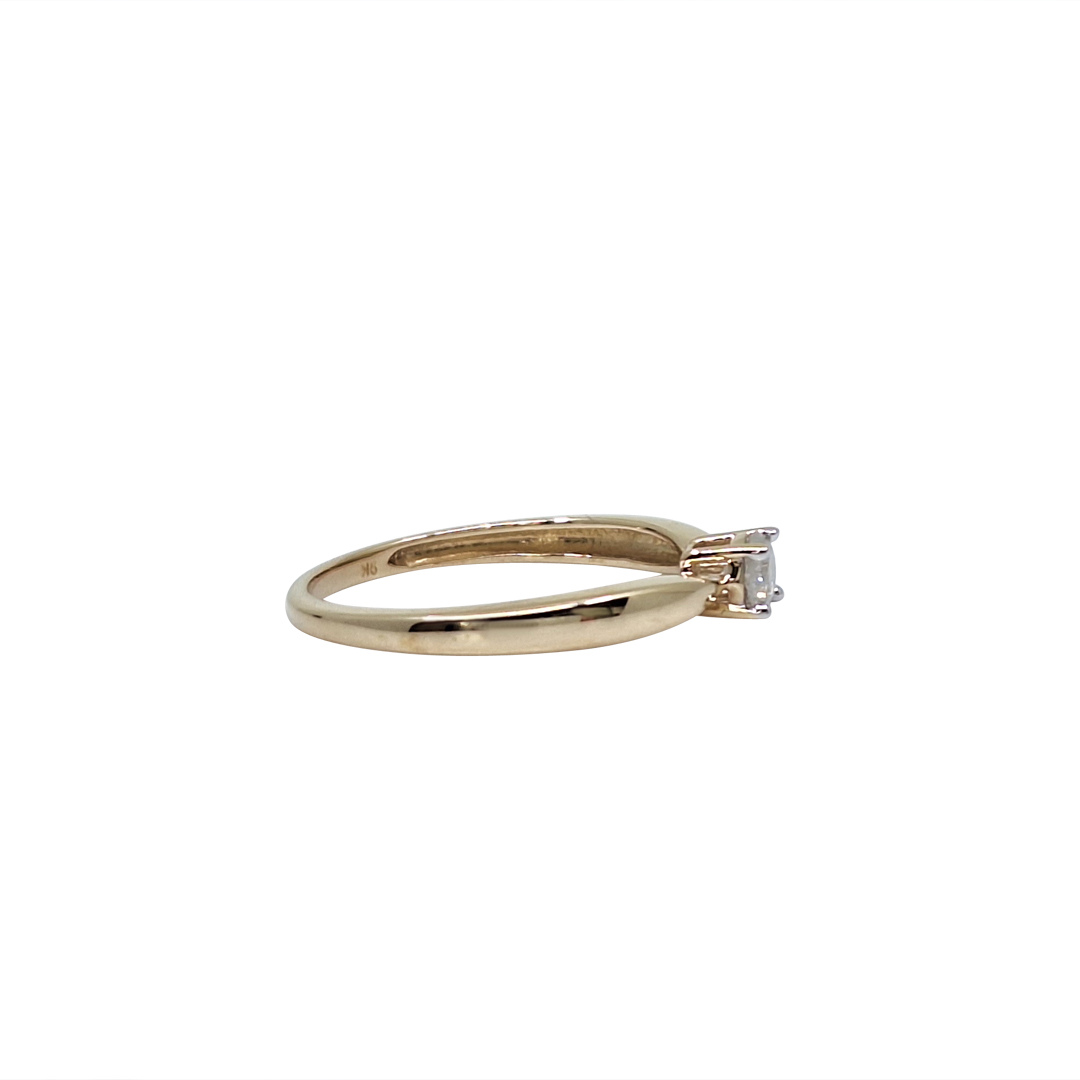 9ct Yellow Gold Diamond Solitaire Ring