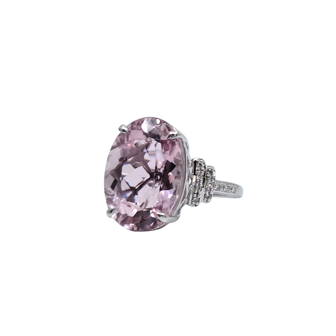 18ct White Gold Kunzite & Diamond Ring