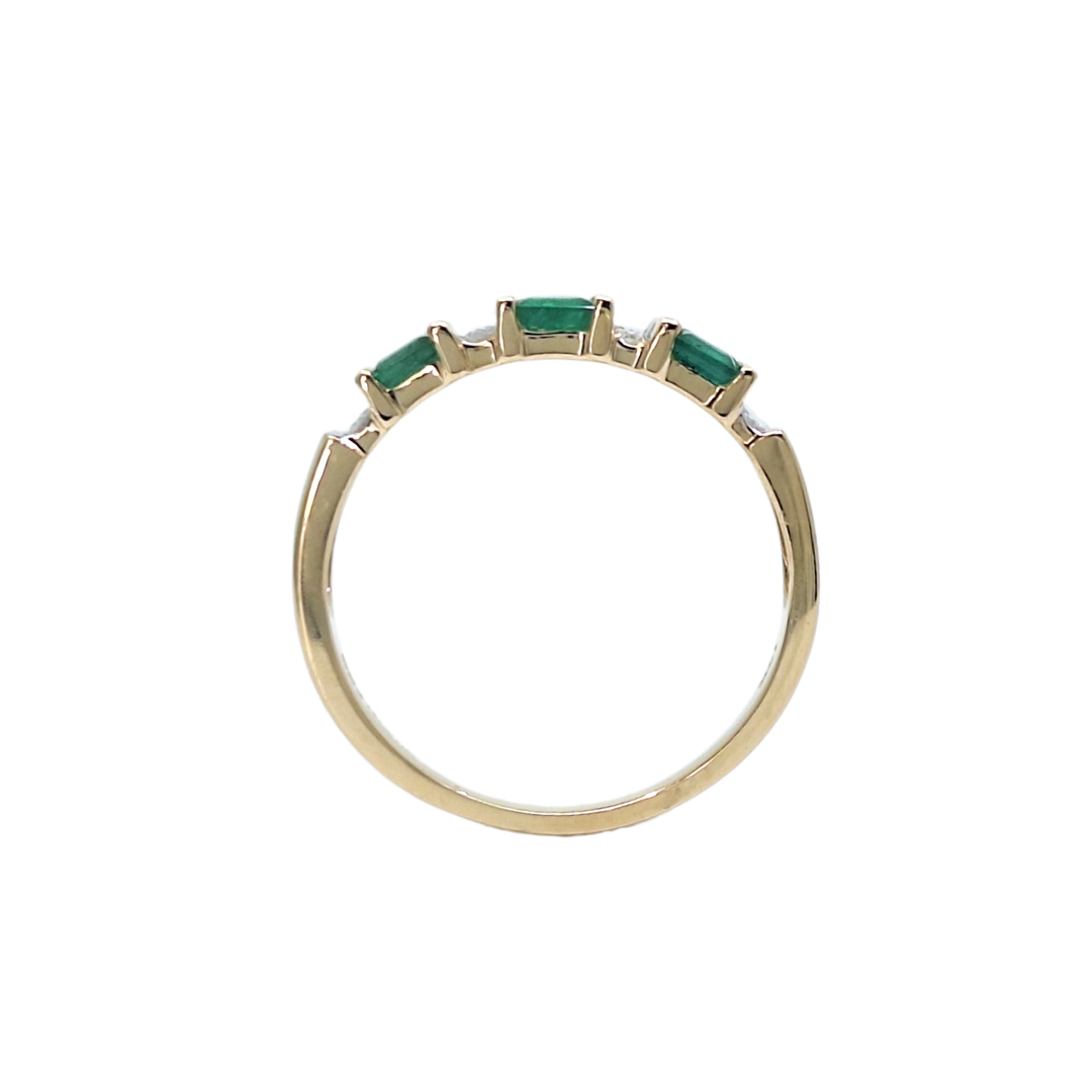 14ct Yellow Gold Emerald & Diamond Ring