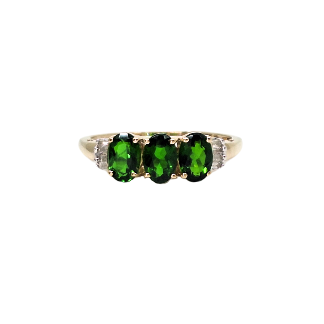 9ct Yellow Gold Green Gemstone