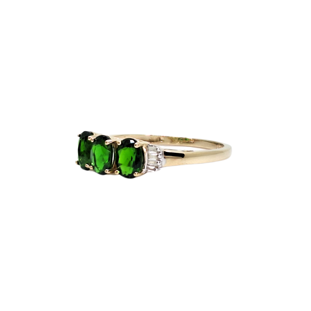 9ct Yellow Gold Green Gemstone