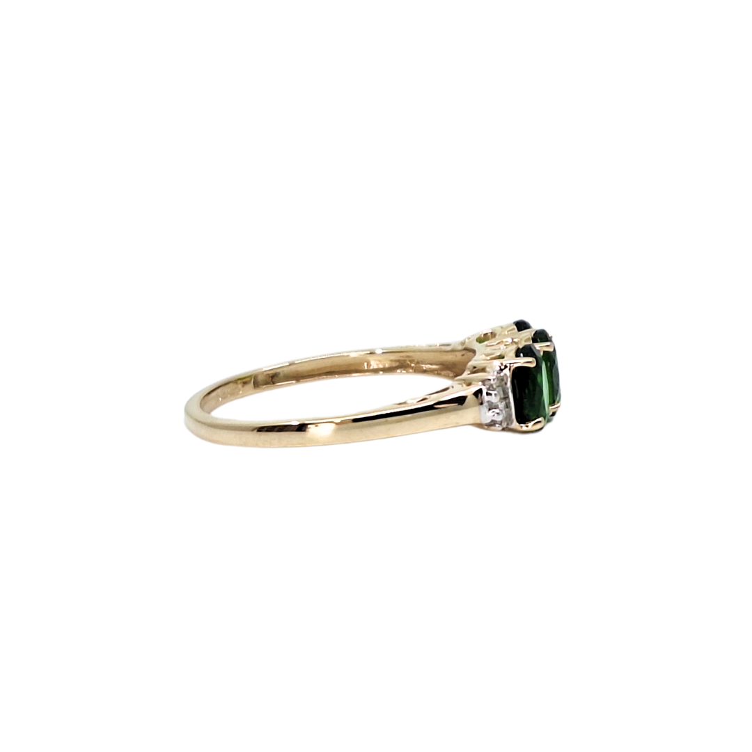 9ct Yellow Gold Green Gemstone