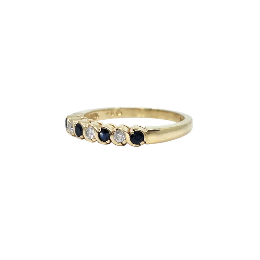 18ct Yellow Gold Sapphire & Diamond Ring