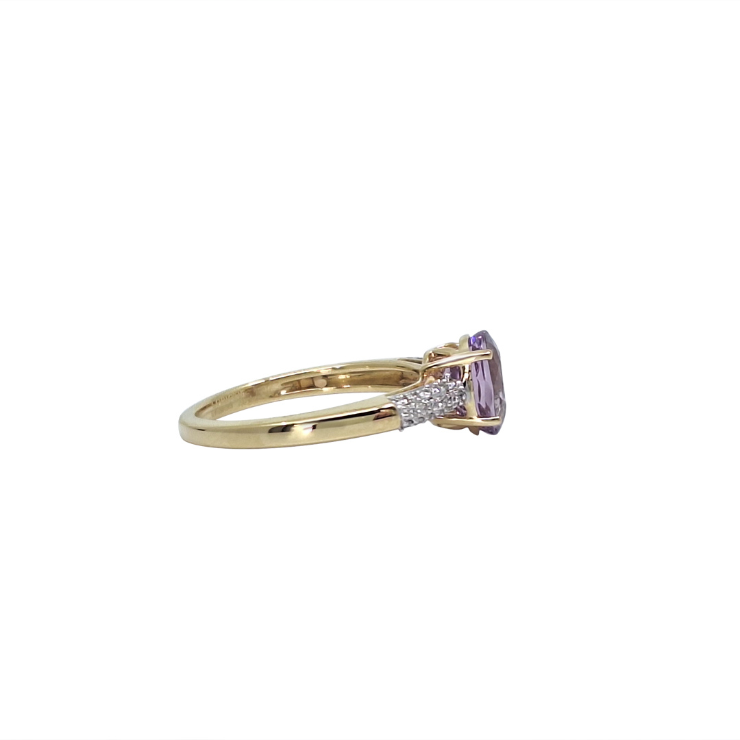 18ct Yellow Gold Pink Gemstone & Diamond Ring