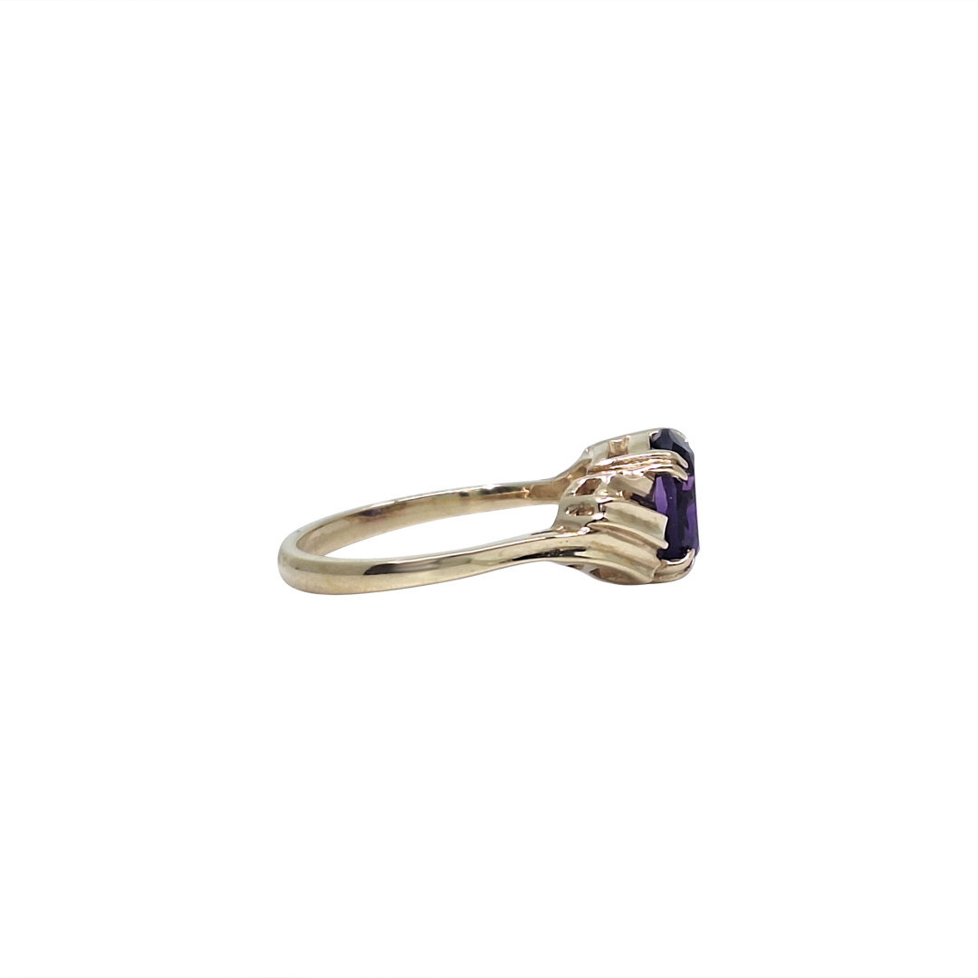 9ct Yellow Gold Amethyst Ring