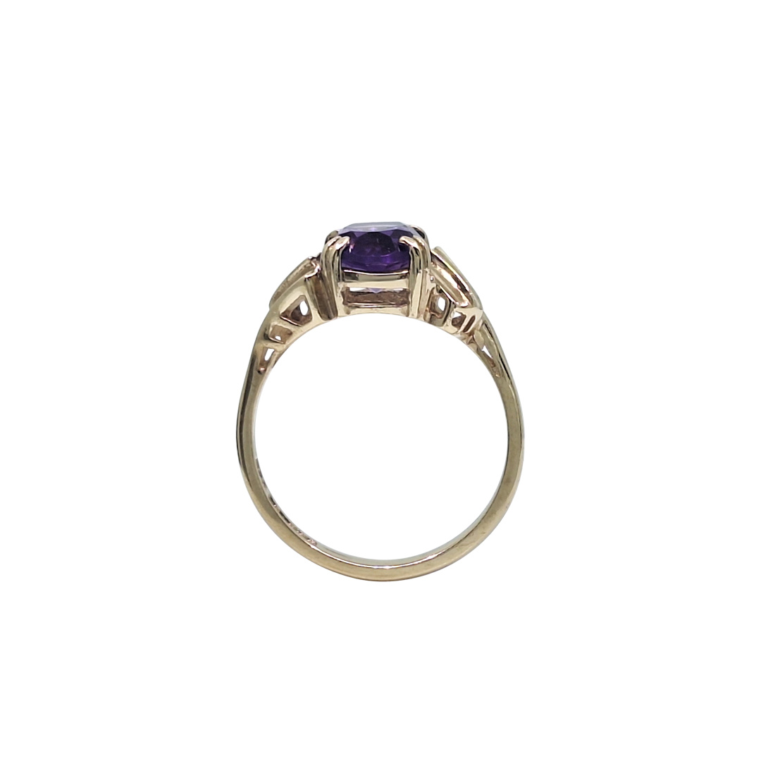 9ct Yellow Gold Amethyst Ring