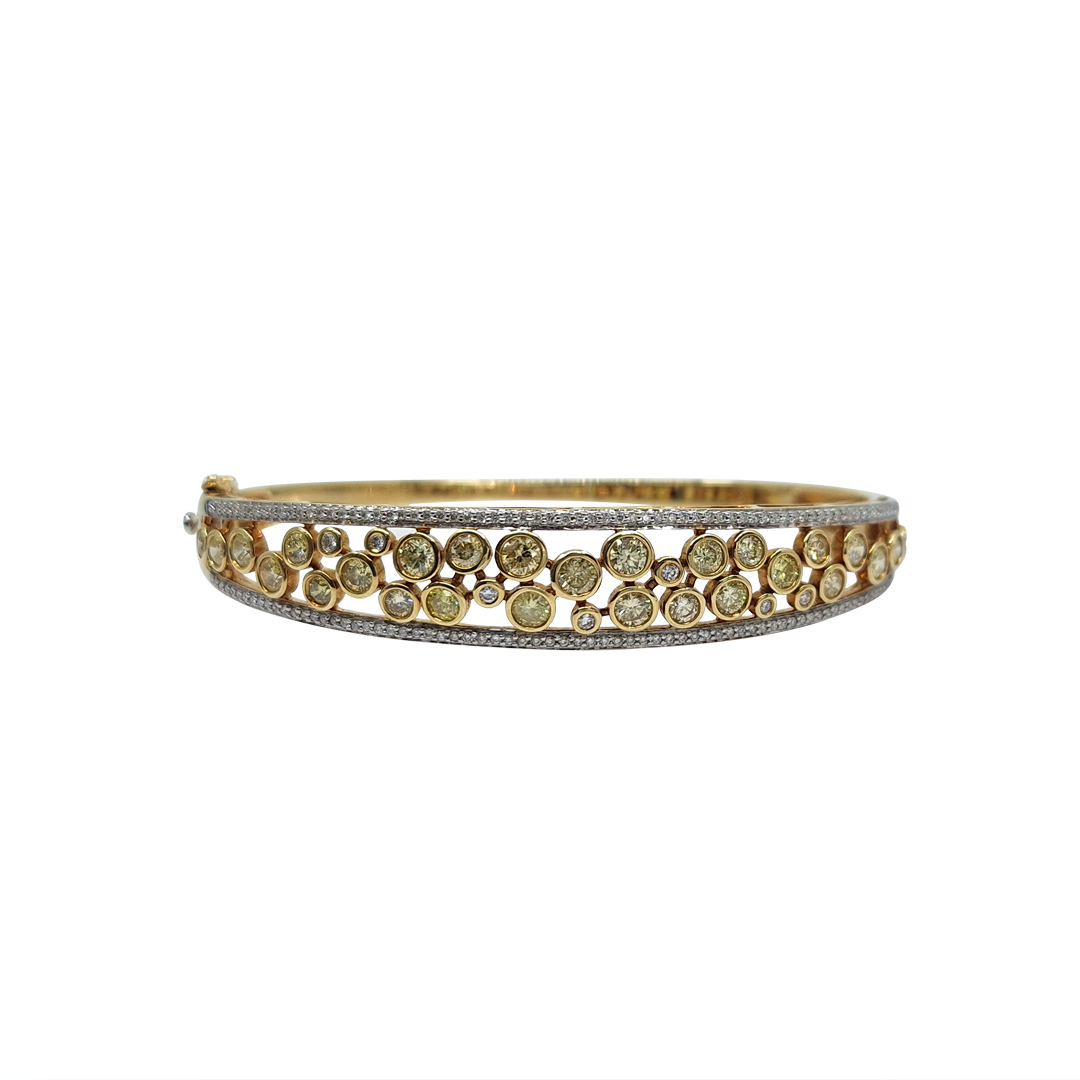 18ct Yellow Gold Diamond Bangle