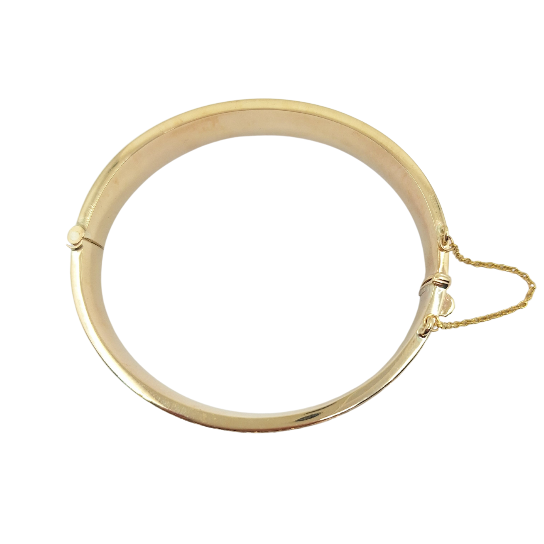 9ct Yellow Gold Engraved Bangle