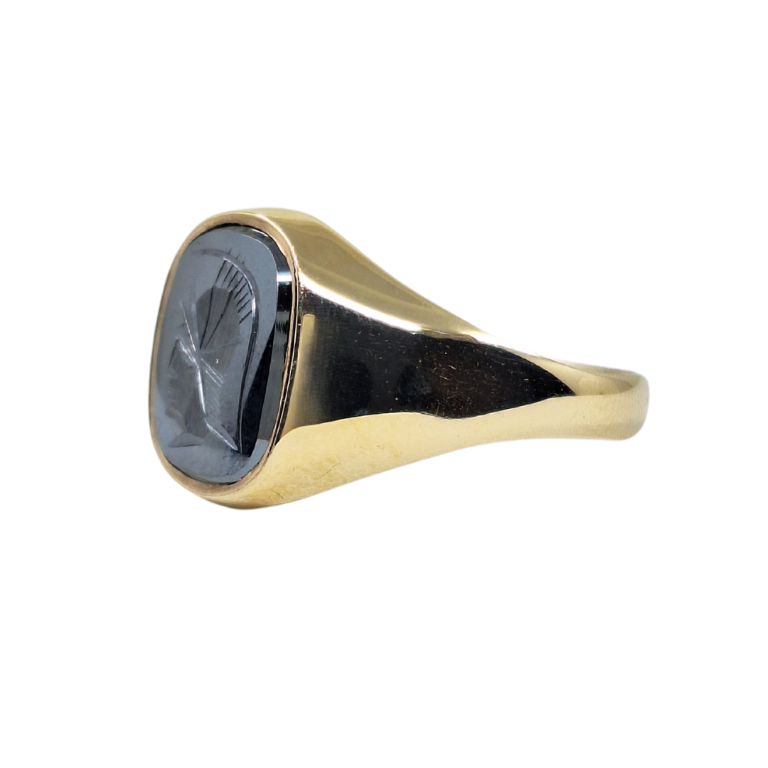 9ct Yellow Gold Hematite Signet Ring