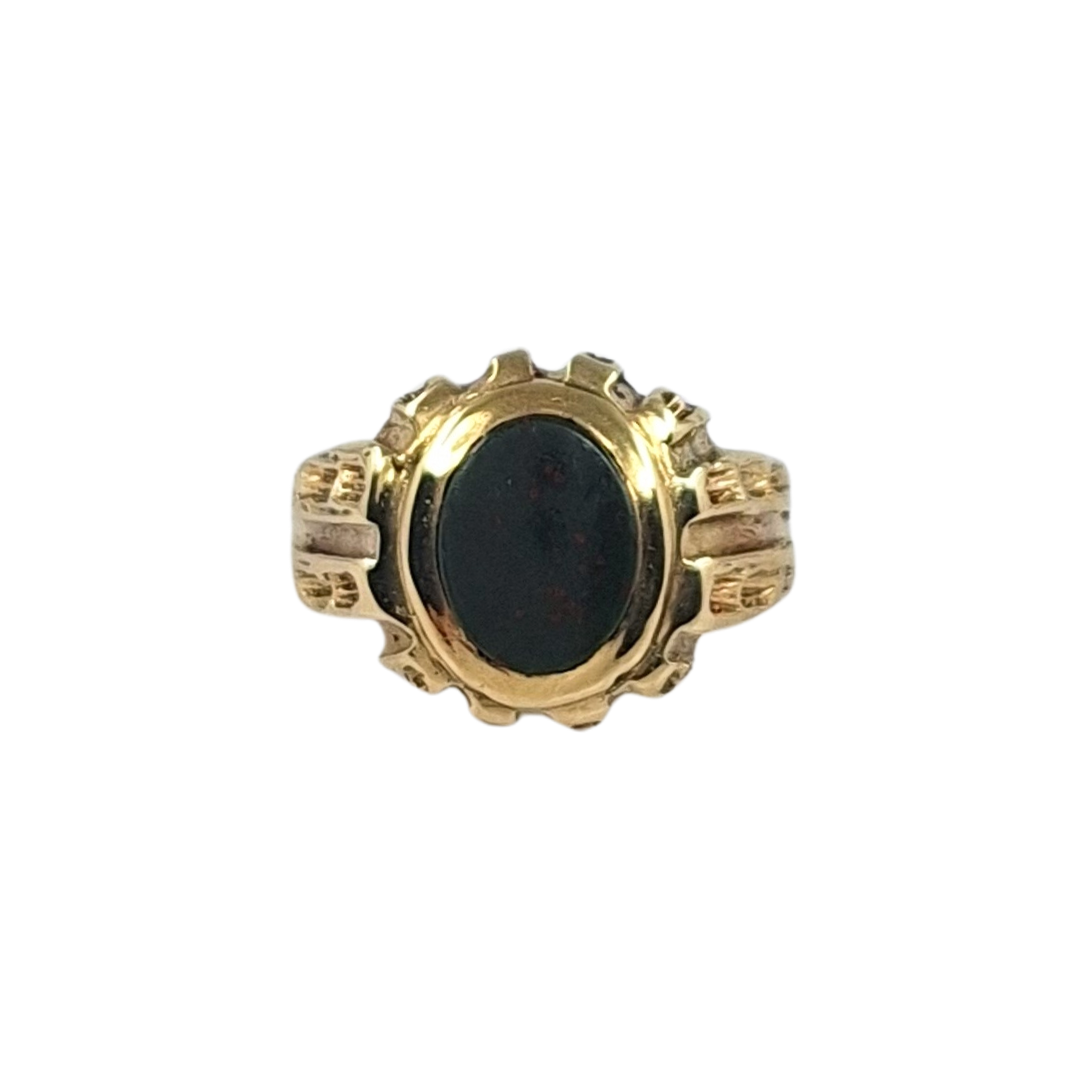 9ct Yellow Gold Bloodstone Signet Ring