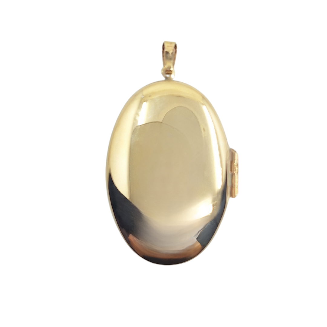 9ct Yellow Gold Engraved Locket