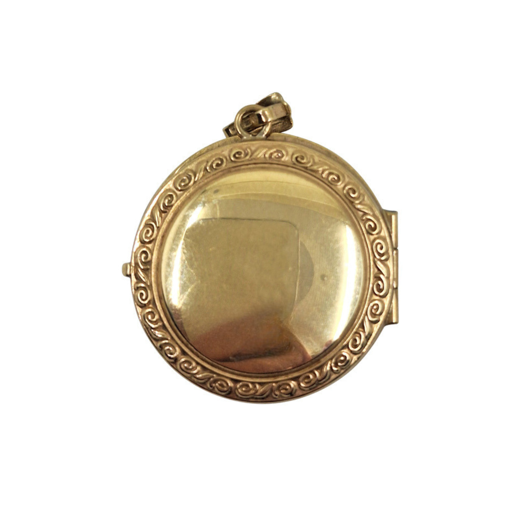 9ct Yellow Gold Engraved Round Locket Pendant