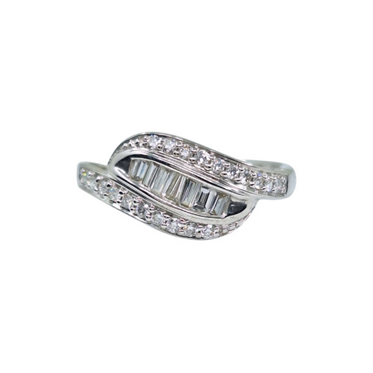 18ct White Gold Baguette & Round Diamond Band D:33pt