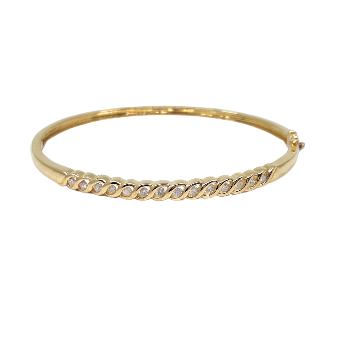 18ct Yellow Gold Diamond Bangle