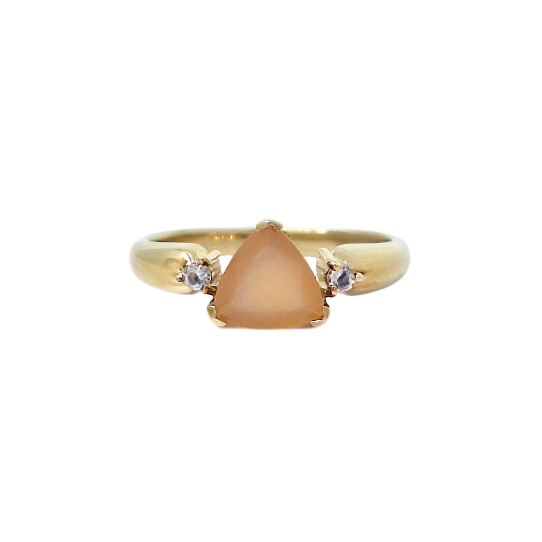 9ct Yellow Gold Moonstone Ring