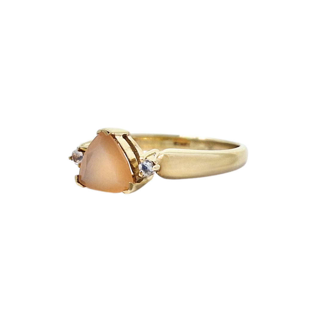 9ct Yellow Gold Moonstone Ring
