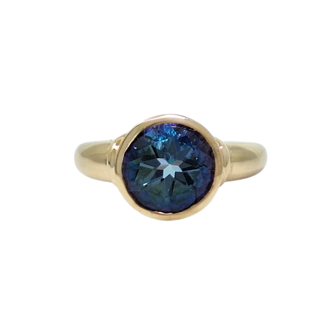 9ct Yellow Gold Round Neptune Topaz Solitaire Ring