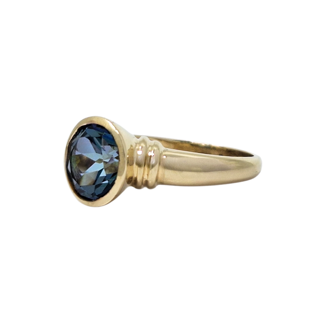 9ct Yellow Gold Round Neptune Topaz Solitaire Ring