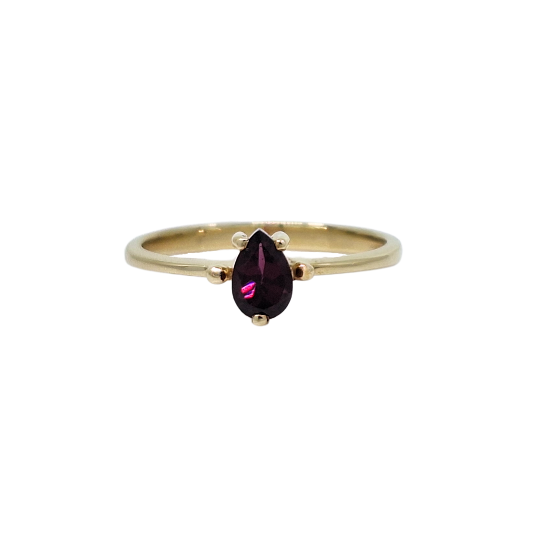 9ct Yellow Gold Pear Shape Rhodolite Garnet Solitaire Ring