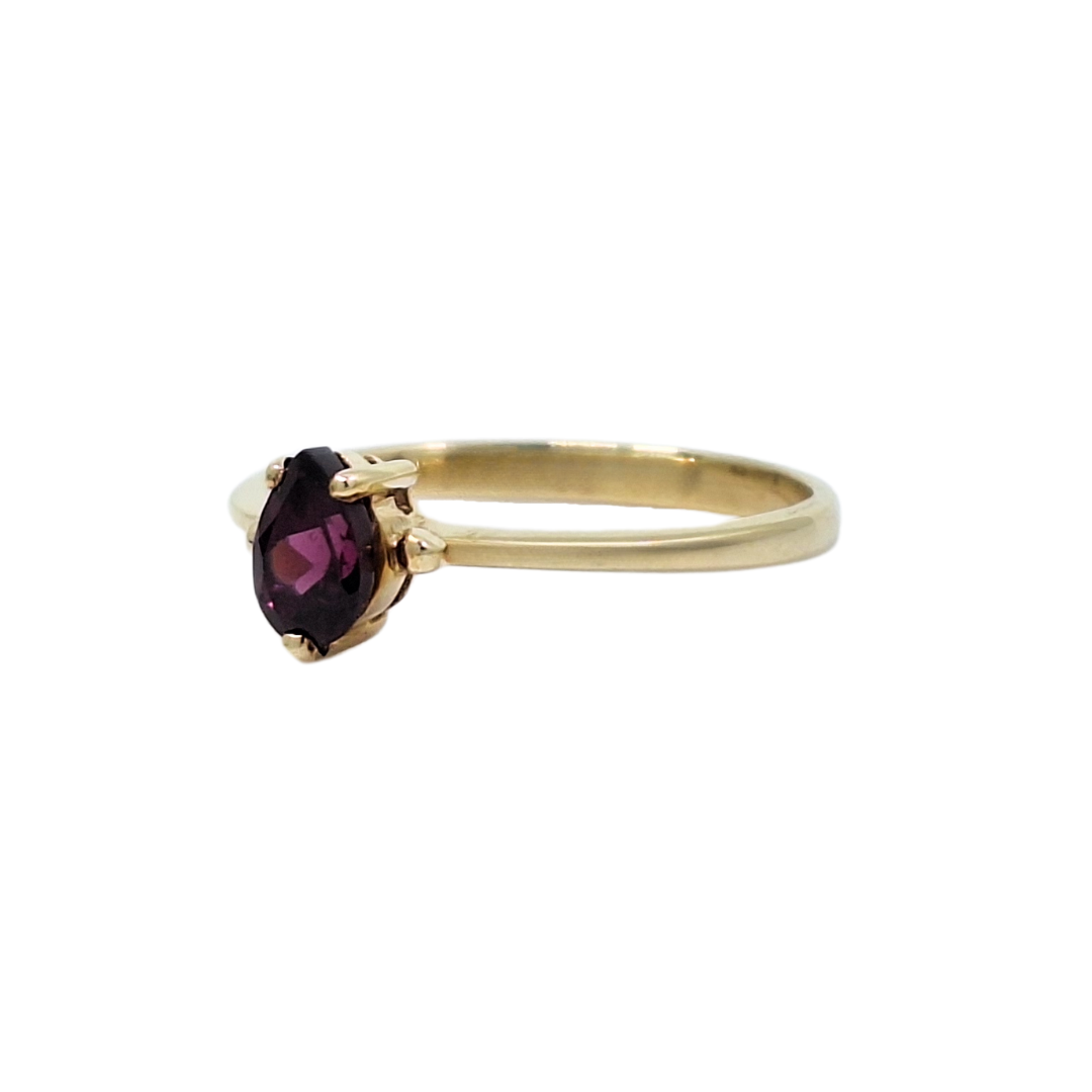 9ct Yellow Gold Pear Shape Rhodolite Garnet Solitaire Ring