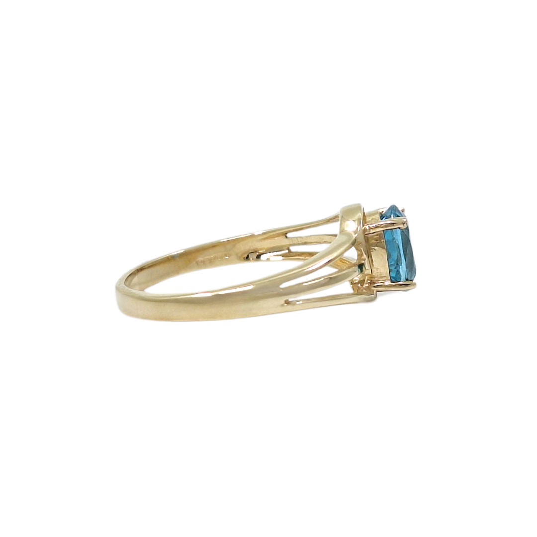 9ct Yellow Gold Blue Ratanakiri Zircon Ring