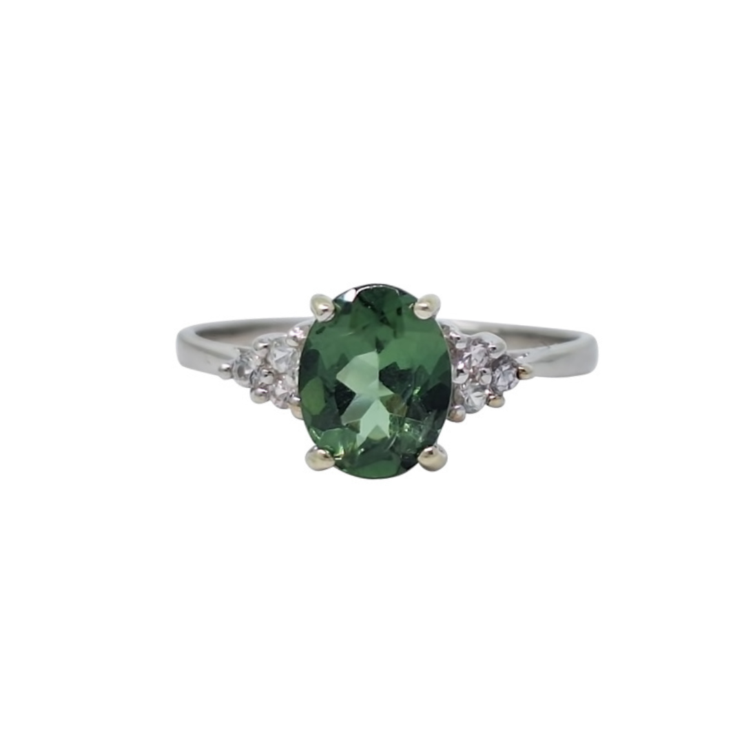 9ct White Gold Green & White Stone Trefoil Ring