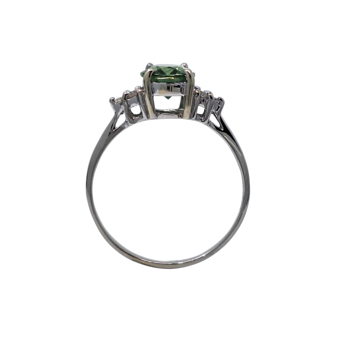 9ct White Gold Green & White Stone Trefoil Ring