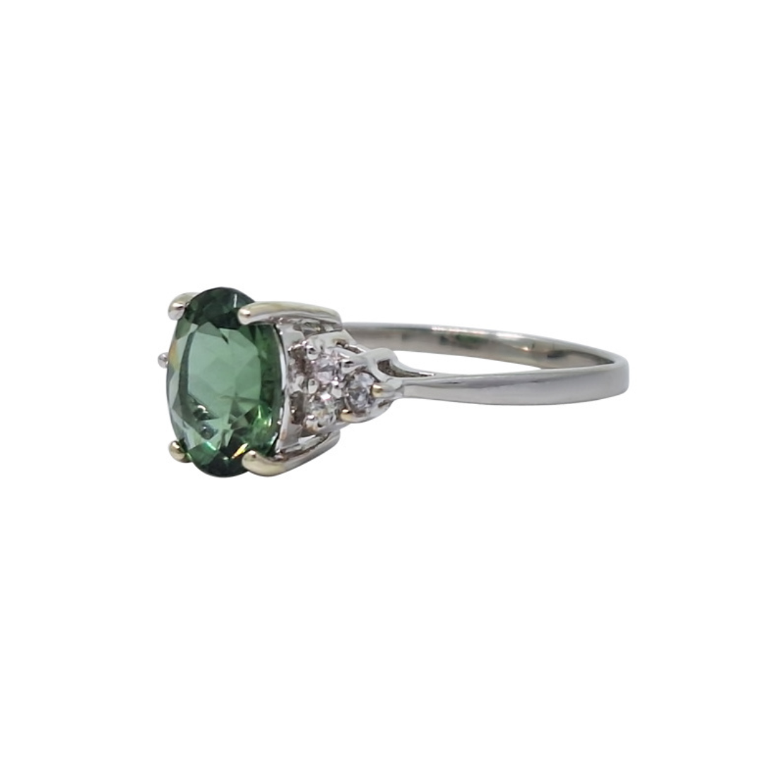 9ct White Gold Green & White Stone Trefoil Ring