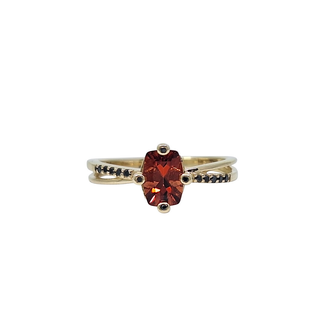 9ct Yellow Gold Sunstone & Black Diamond Ring