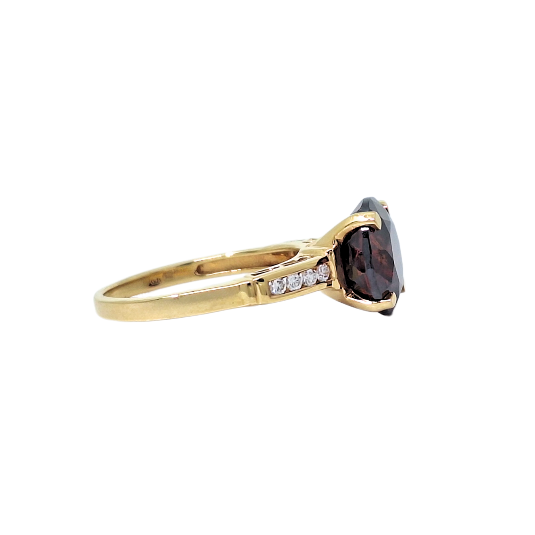 18ct Yellow Gold Red Zircon & Diamond Ring