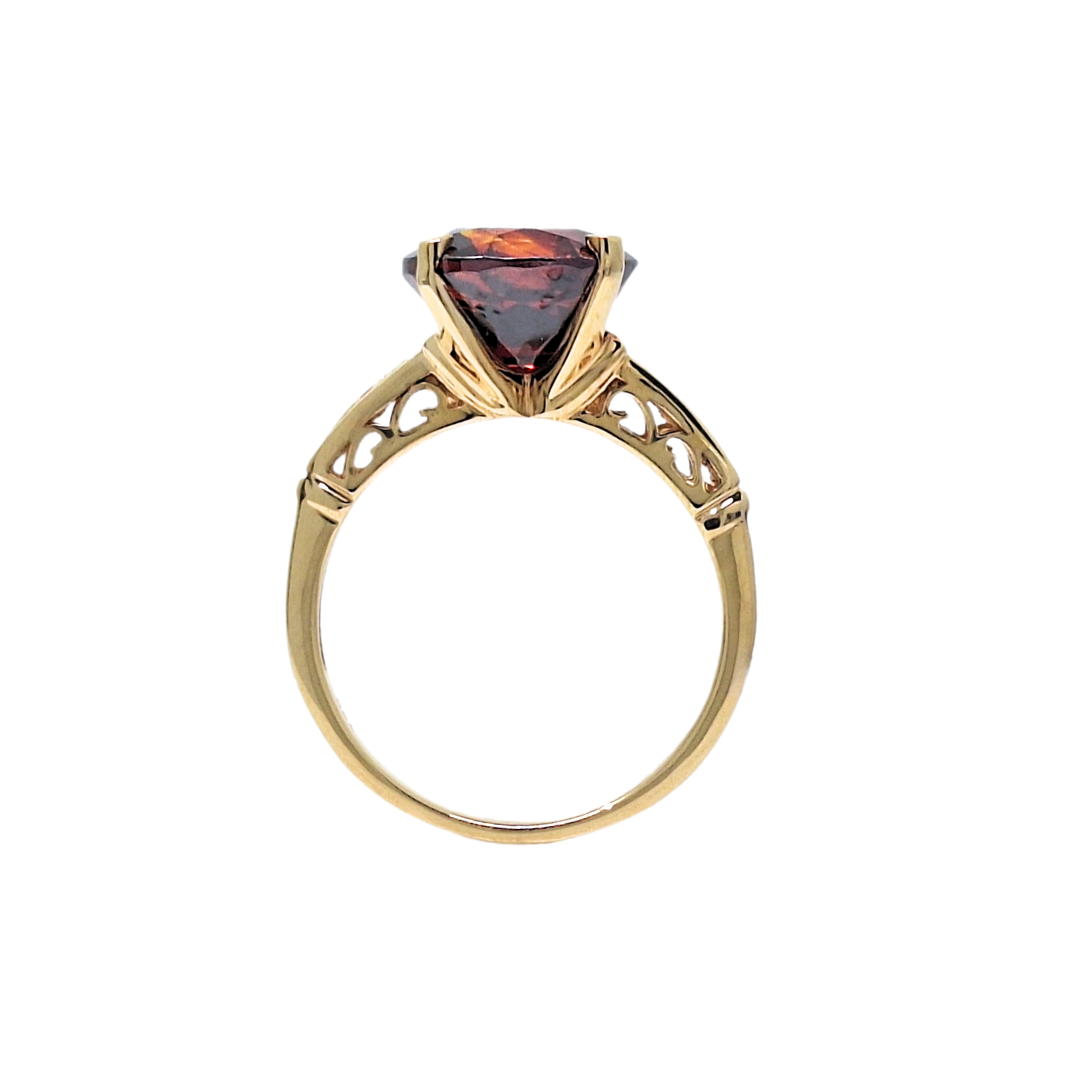 18ct Yellow Gold Red Zircon & Diamond Ring