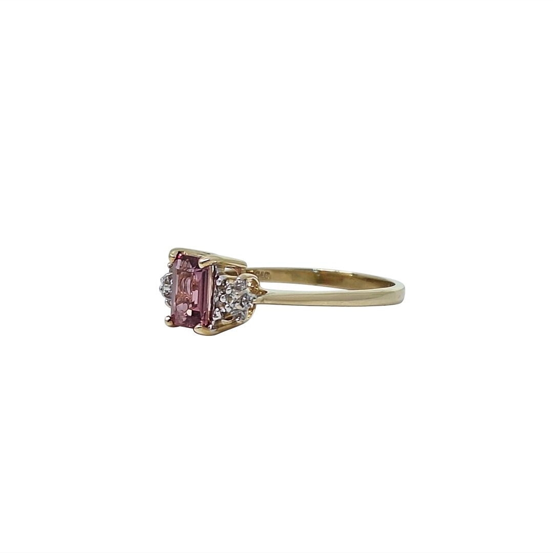 9ct Yellow Gold Pink Sapphire & White Topaz Ring