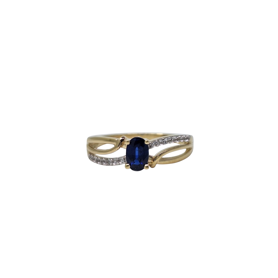 9ct Yellow Gold Nilamani & white topaz ring