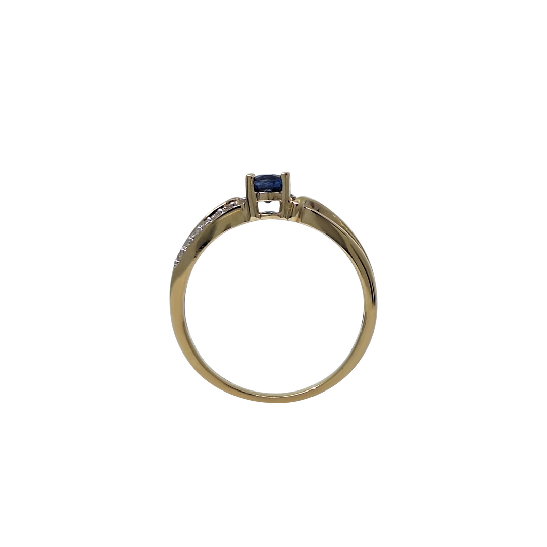 9ct Yellow Gold Nilamani & white topaz ring