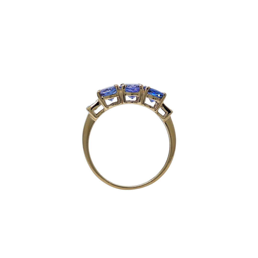 9ct Yellow Gold Tanzanite & Diamond Ring