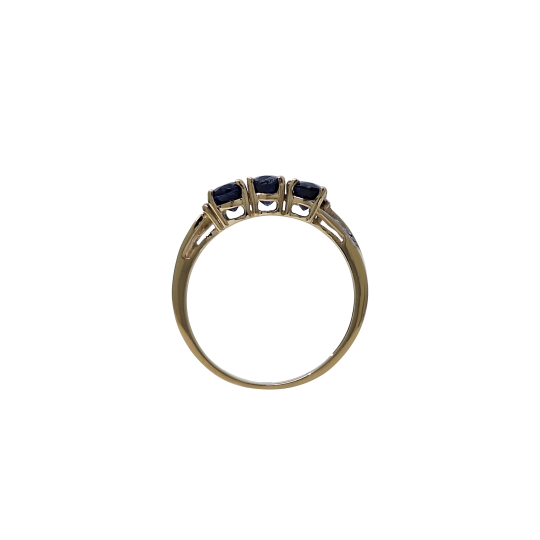 9ct Yellow Gold kyanite Three stone ring