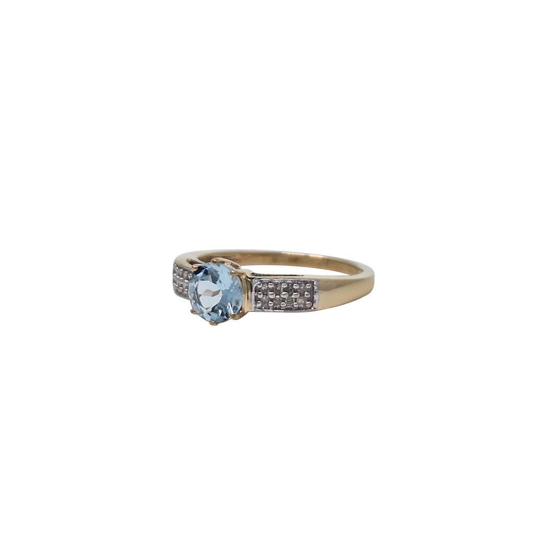 9ct Yellow Gold Zircon Ring