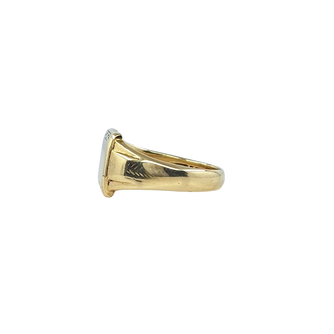9ct Yellow Gold Oval Patterned Signet Ring