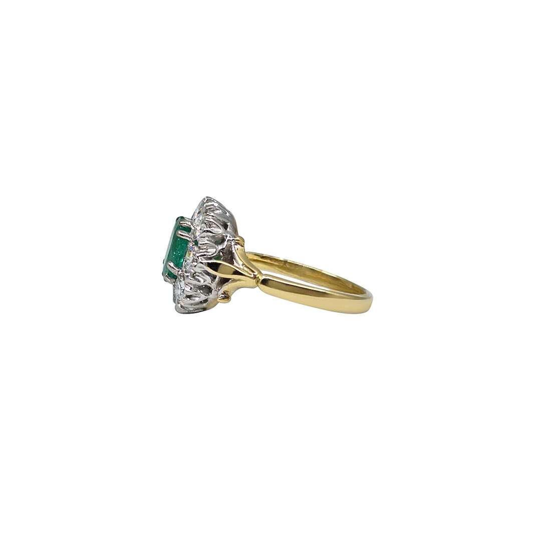 18ct Yellow Gold Emerald & Diamond Cluster Ring