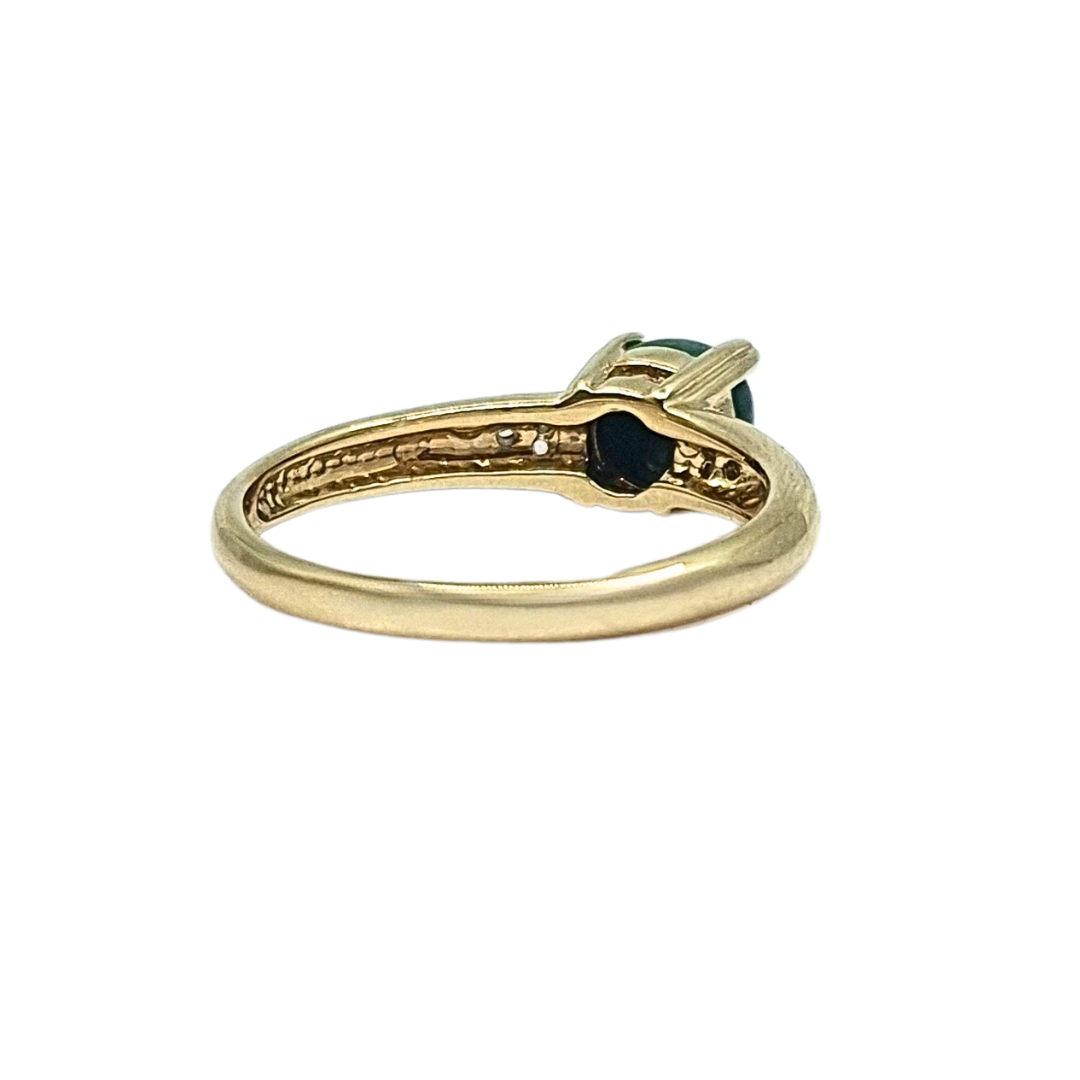 9ct Yellow Gold Agate & Diamond Ring