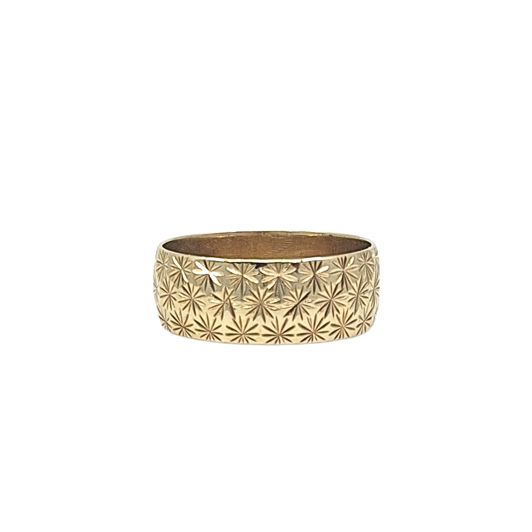 9ct Yellow Gold Patterned Wedding Band 7mm