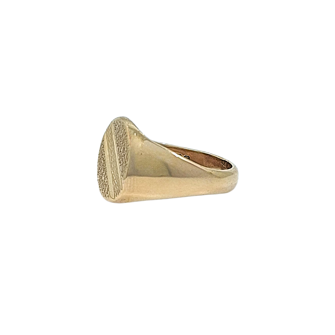 9ct Yellow Gold Engraved Signet Ring