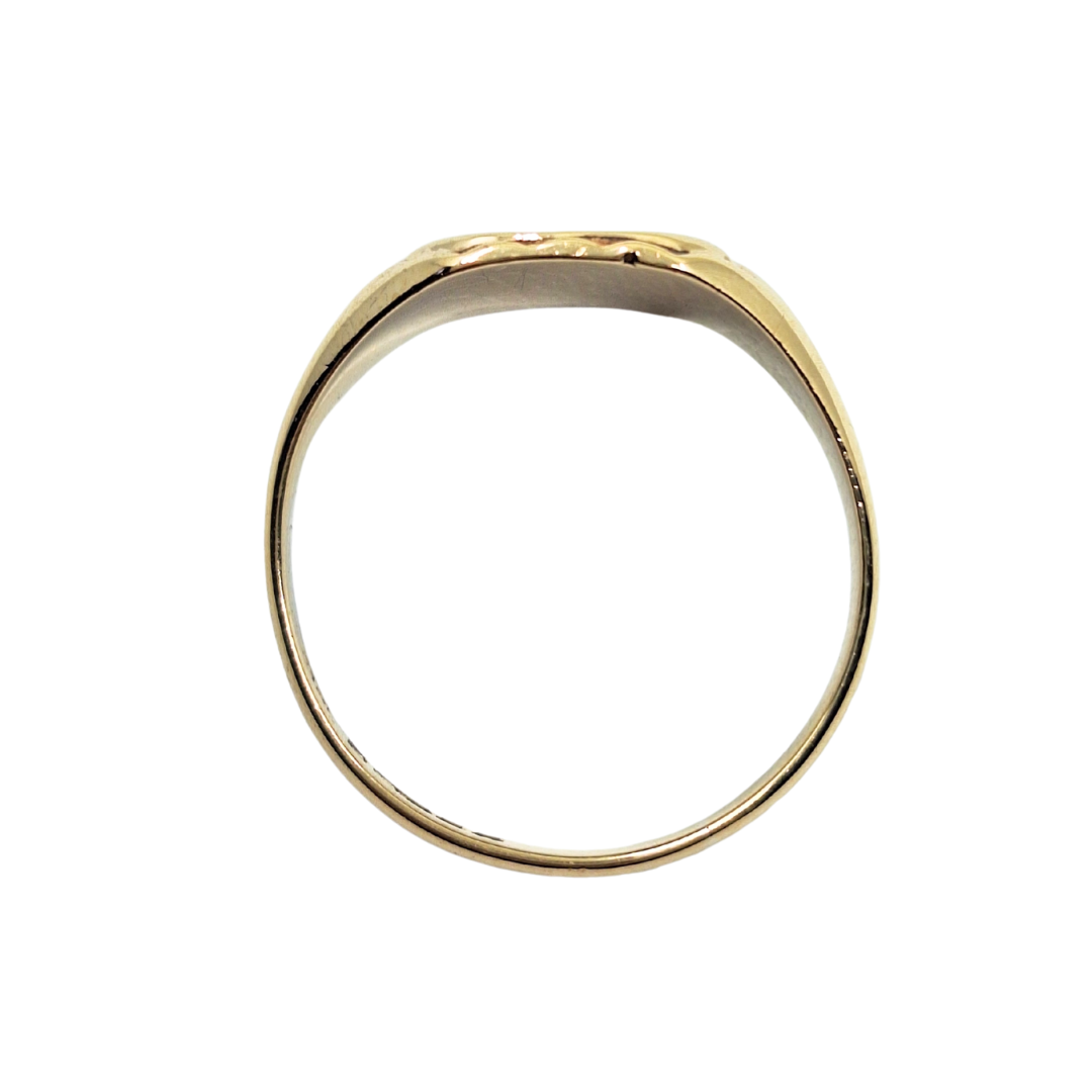9ct Yellow Gold Sunrise Engraved Signet Ring