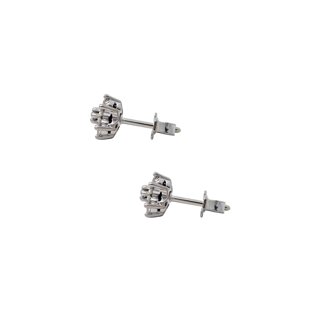 18ct Yellow Gold Diamond Flower Earrings