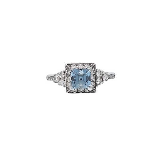 14ct White Gold Blue Topaz & Diamond Ring