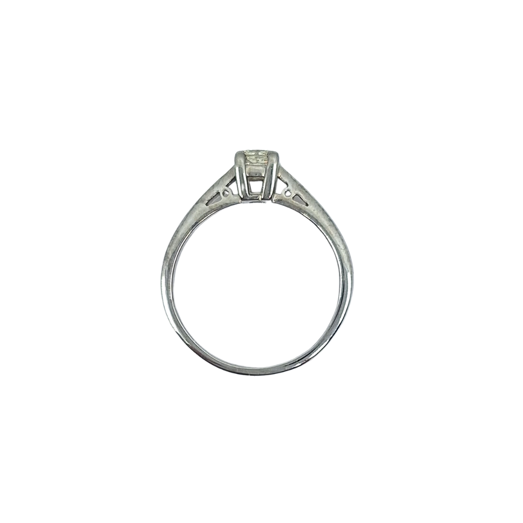18ct White Gold Princess Cut Diamond Solitaire Ring