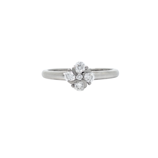 18ct White Gold Diamond Cluster Ring