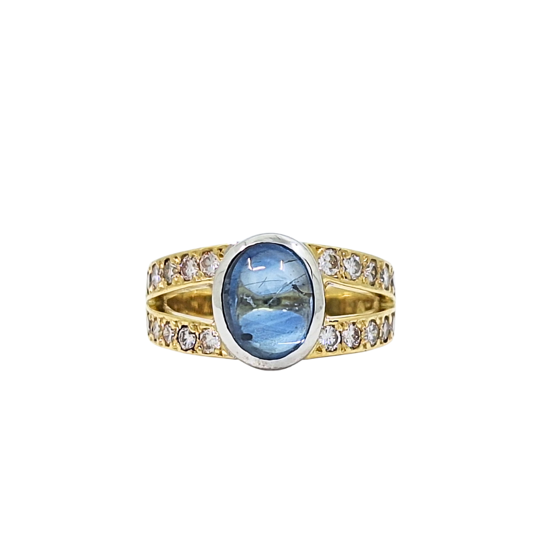 18ct Yellow Gold Cabochon Sapphire & Diamond Ring