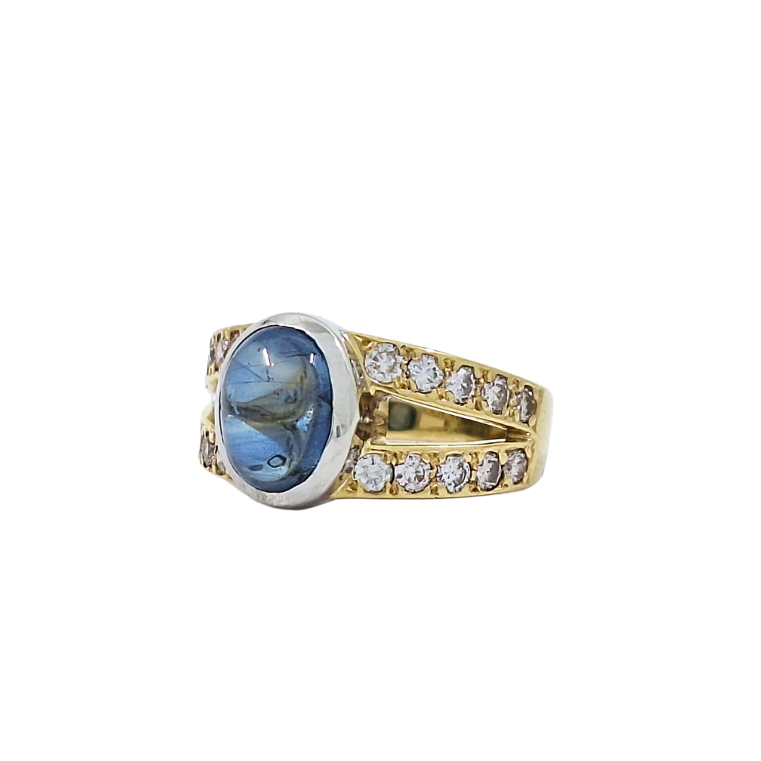 18ct Yellow Gold Cabochon Sapphire & Diamond Ring